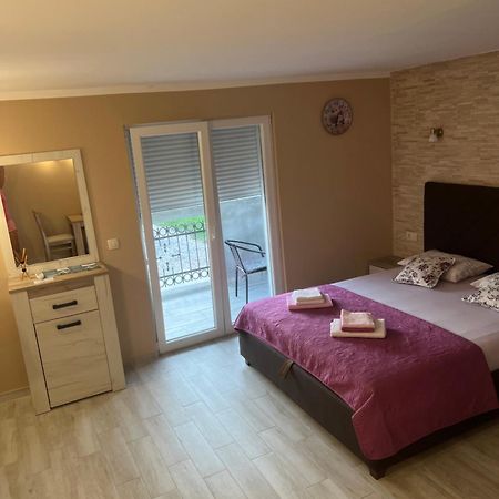 Studio Elena Tivat Bagian luar foto