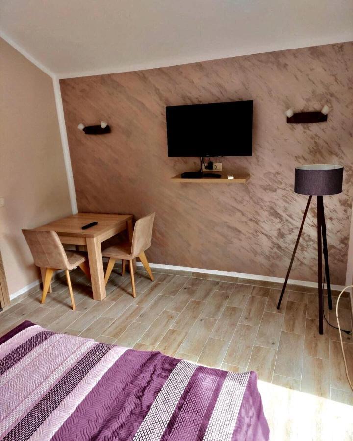 Studio Elena Tivat Bagian luar foto