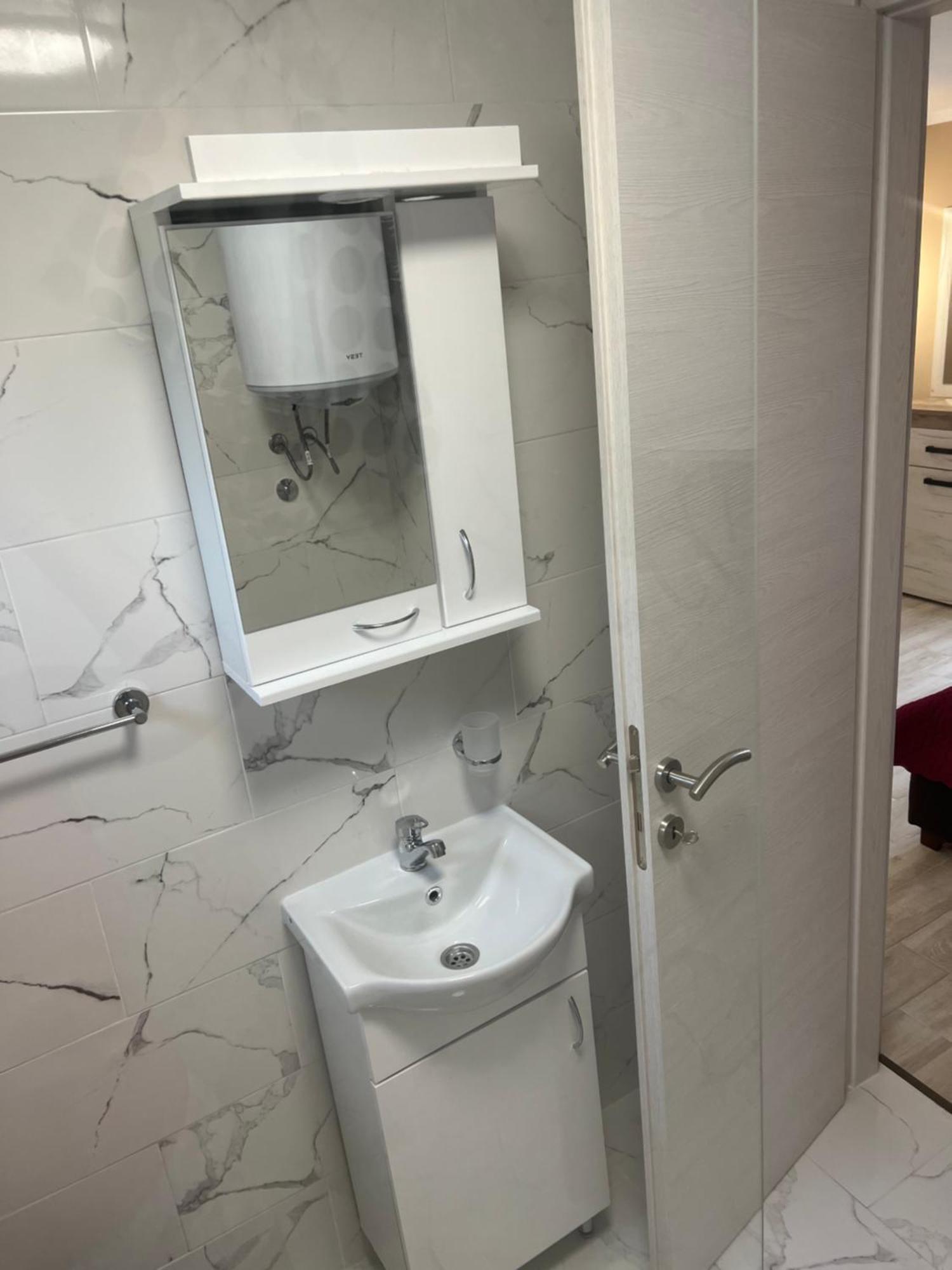 Studio Elena Tivat Bagian luar foto